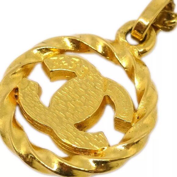 Chanel Medallion Pendant Necklace Rhinestone Gold - Picture 3 of 4